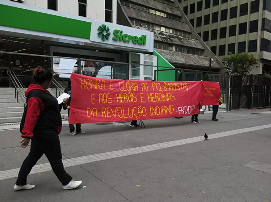 Semana dos Mártires FRDDP faz brigada de agitação em São Paulo vídeo