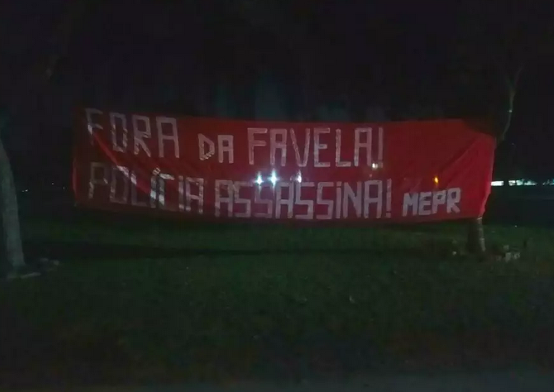 RJ Uerj und UFF Studenten verurteilen die terroristische Aktion im Complexo do Alemão 2