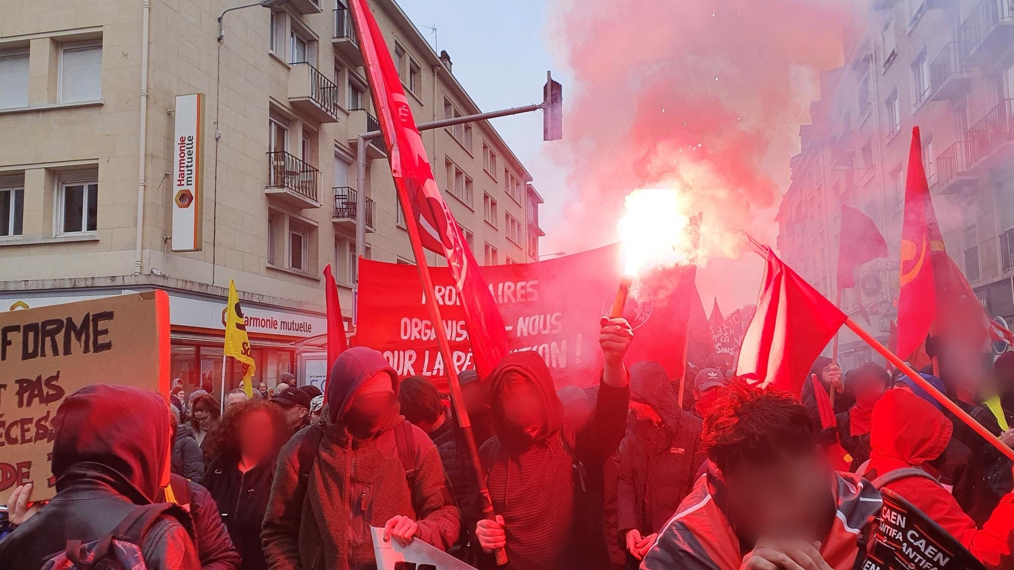Frankreich Millionen protestieren gegen reaktionäre Rentenreform 7