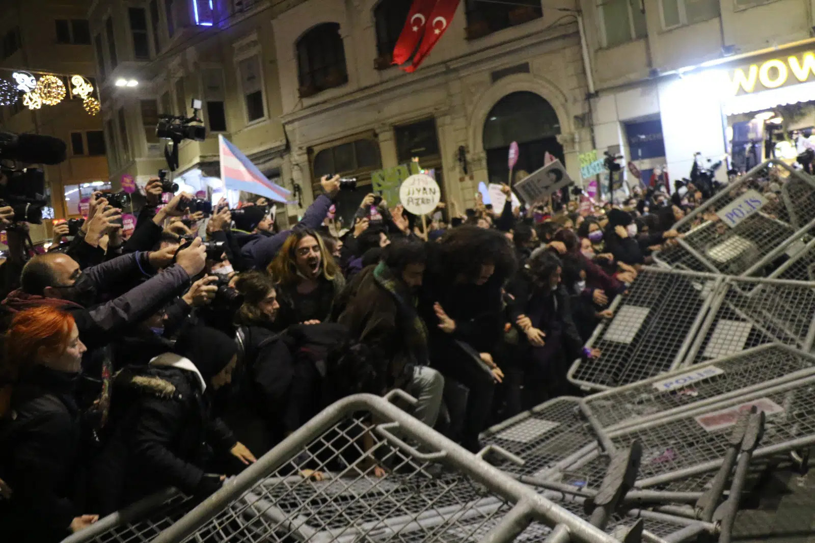 25 November 21 Istanbul