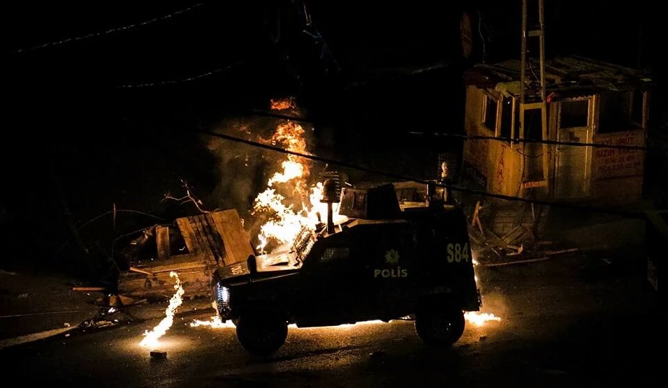 Kämpfe in der Stadt und auf dem Land in der Türkei