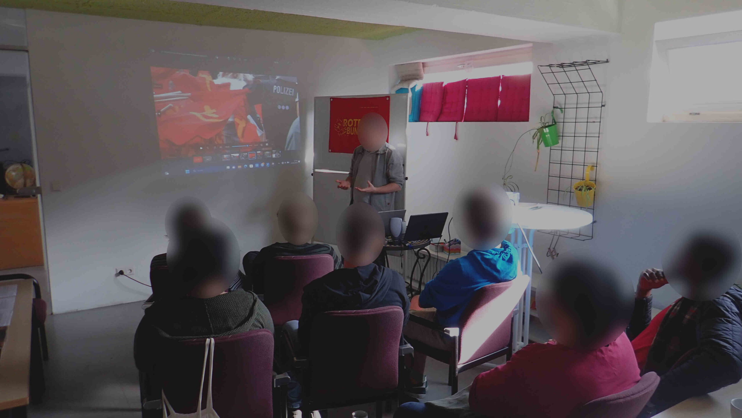 Weiterer Vortrag des Roten Bunds in Freiburg