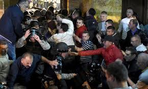 Schlägerei im mazedonischen Parlament