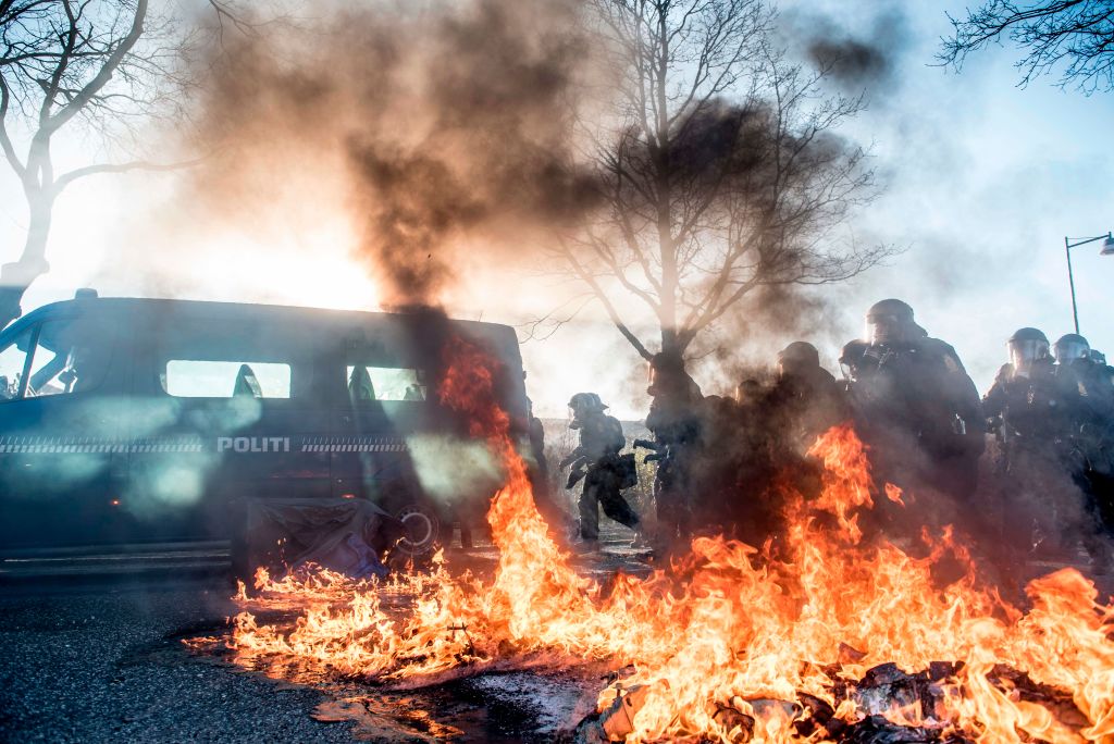 Überfall auf die Polizei und Aufruhr in Kopenhagen