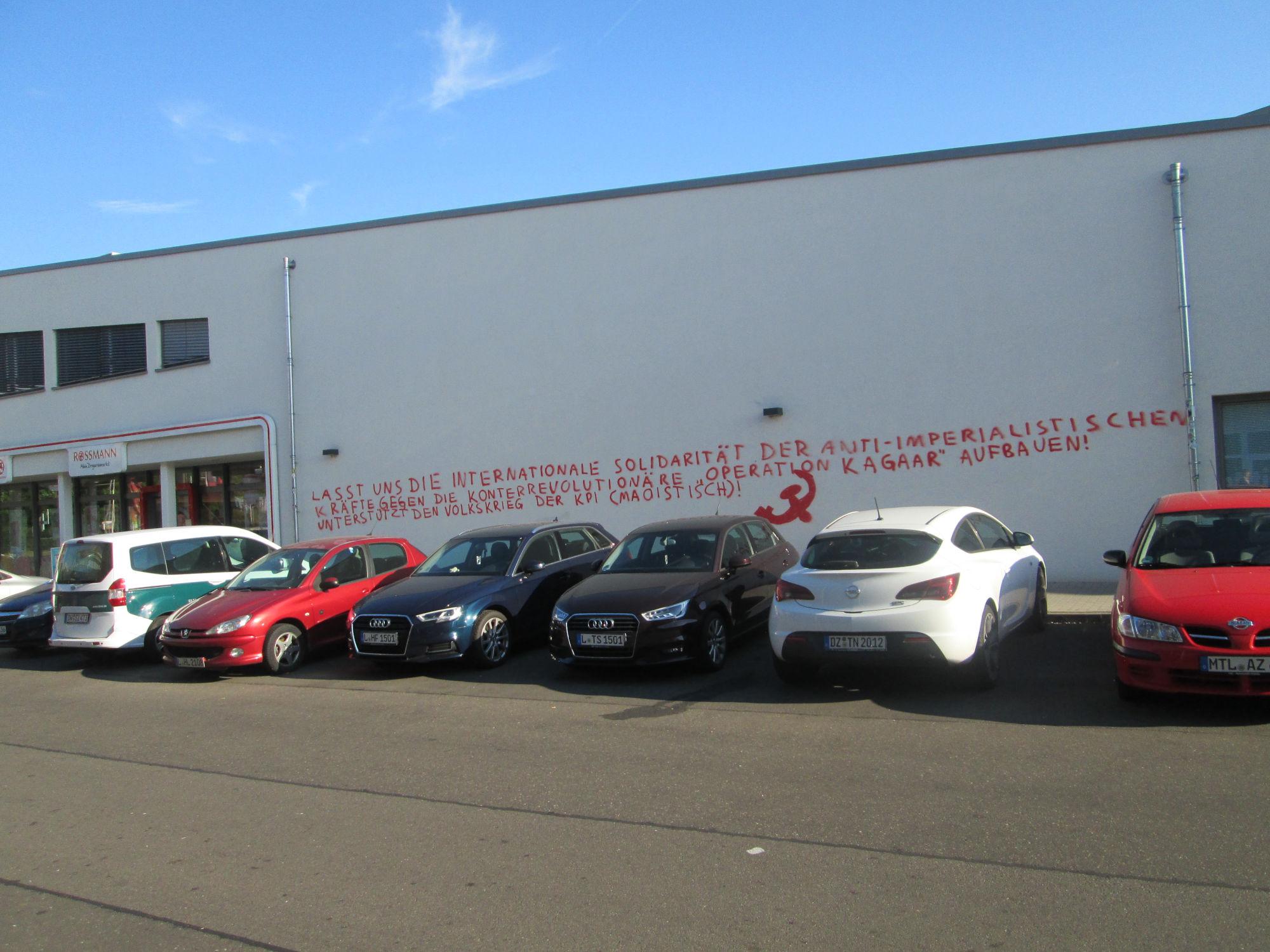 Leipzig: Malung „Unterstützt den Volkskrieg der KPI (maoistisch)!“