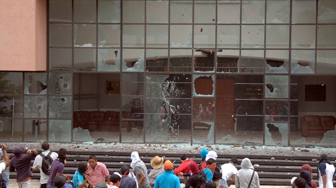 Großdemonstrationen und Aufstände in Mexiko