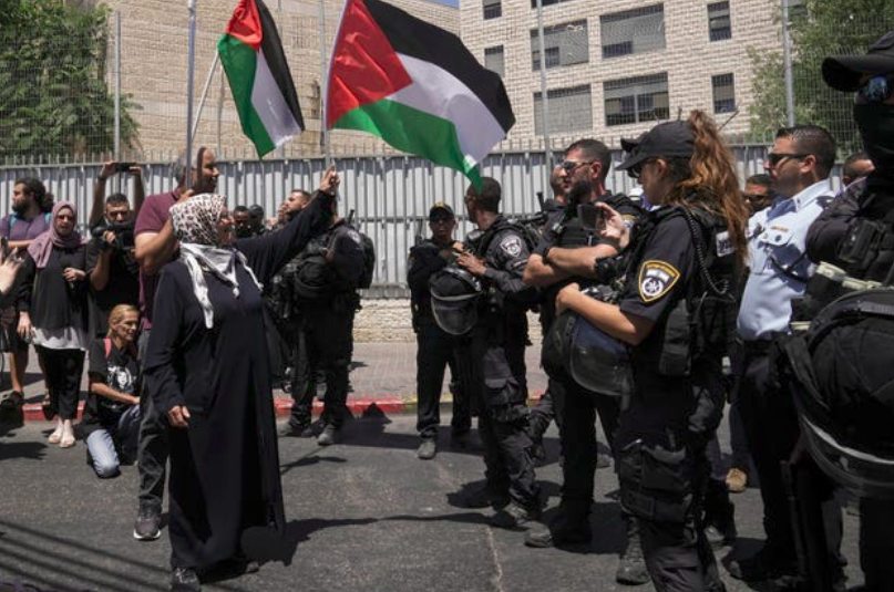 Palestine: “You are not welcome in Palestine!”