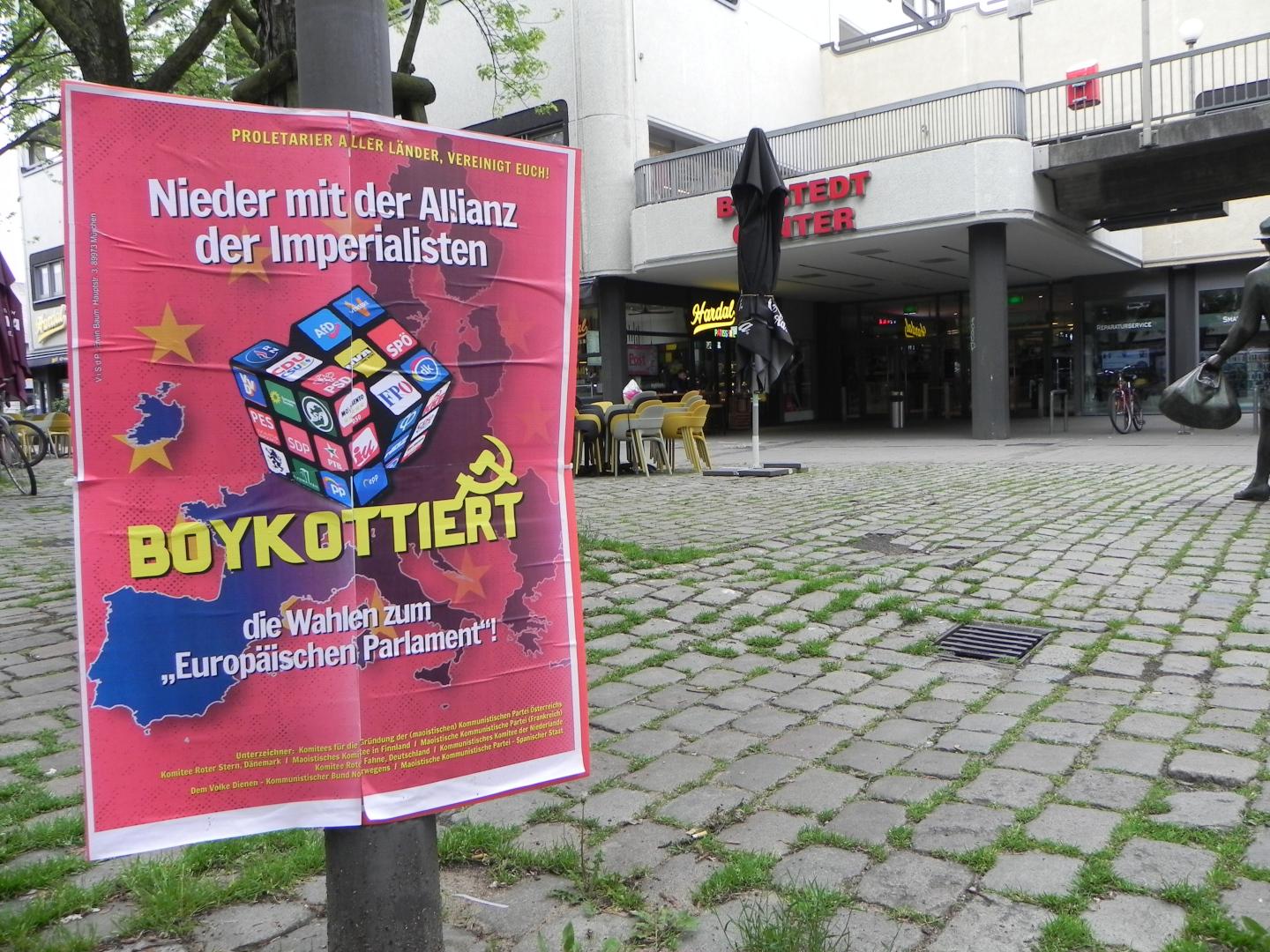 Hamburg: Plakate zum Boykott der EU-Wahlen