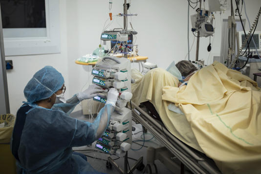 Frankreich: Mit Corona zur Arbeit