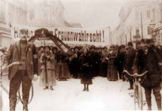 100 Jahre Frauenwahlrecht – und trotzdem Patriarchat…