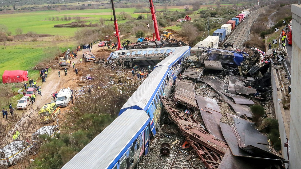 Griechenland: Schwere Kämpfe nach Zugkatastrophe in Tembi