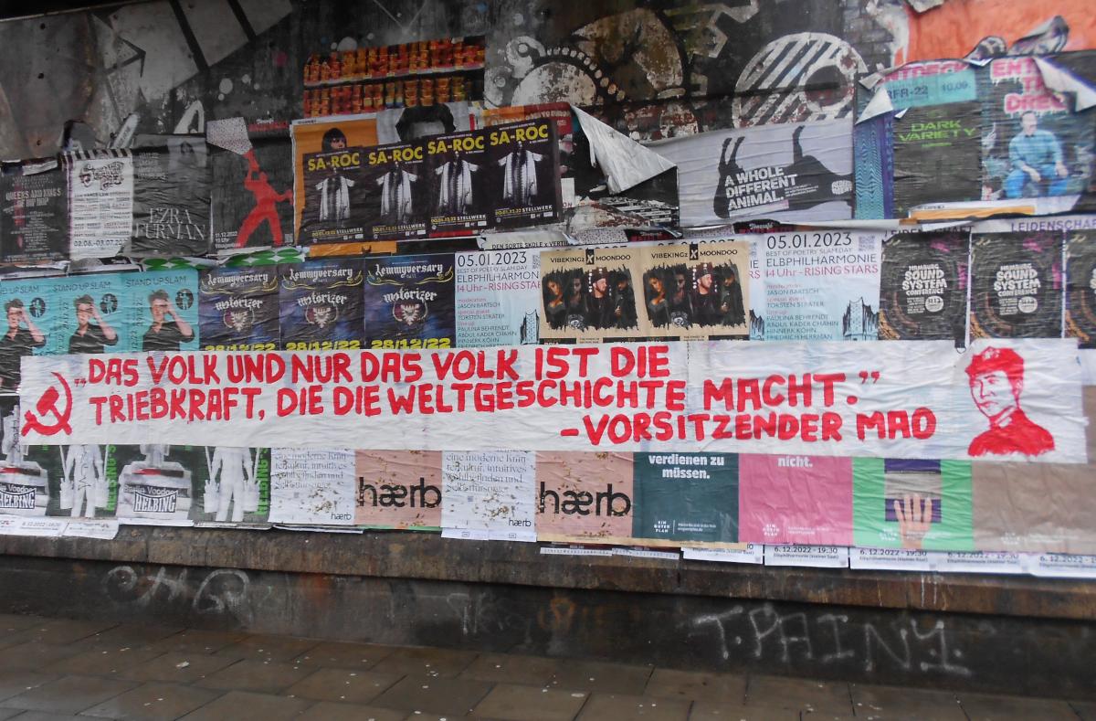 Hamburg: Dazibaos anlässlich des 129. Jahrestages der Geburt des Vorsitzenden Mao