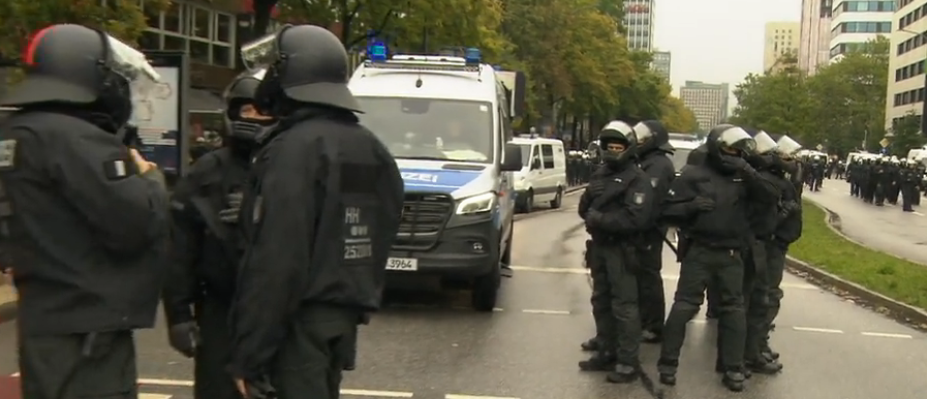 Hamburg: Steindamm wird polizeilich besetzt gehalten um Palästina-Versammlungen zu verhindern