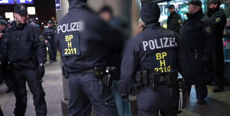 Hamburg: Wiedereinmal Großkontrolle am Hauptbahnhof