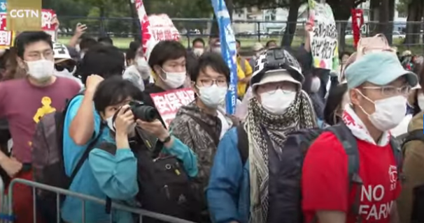 Japan: Protests against Yankee forces in Okinawa