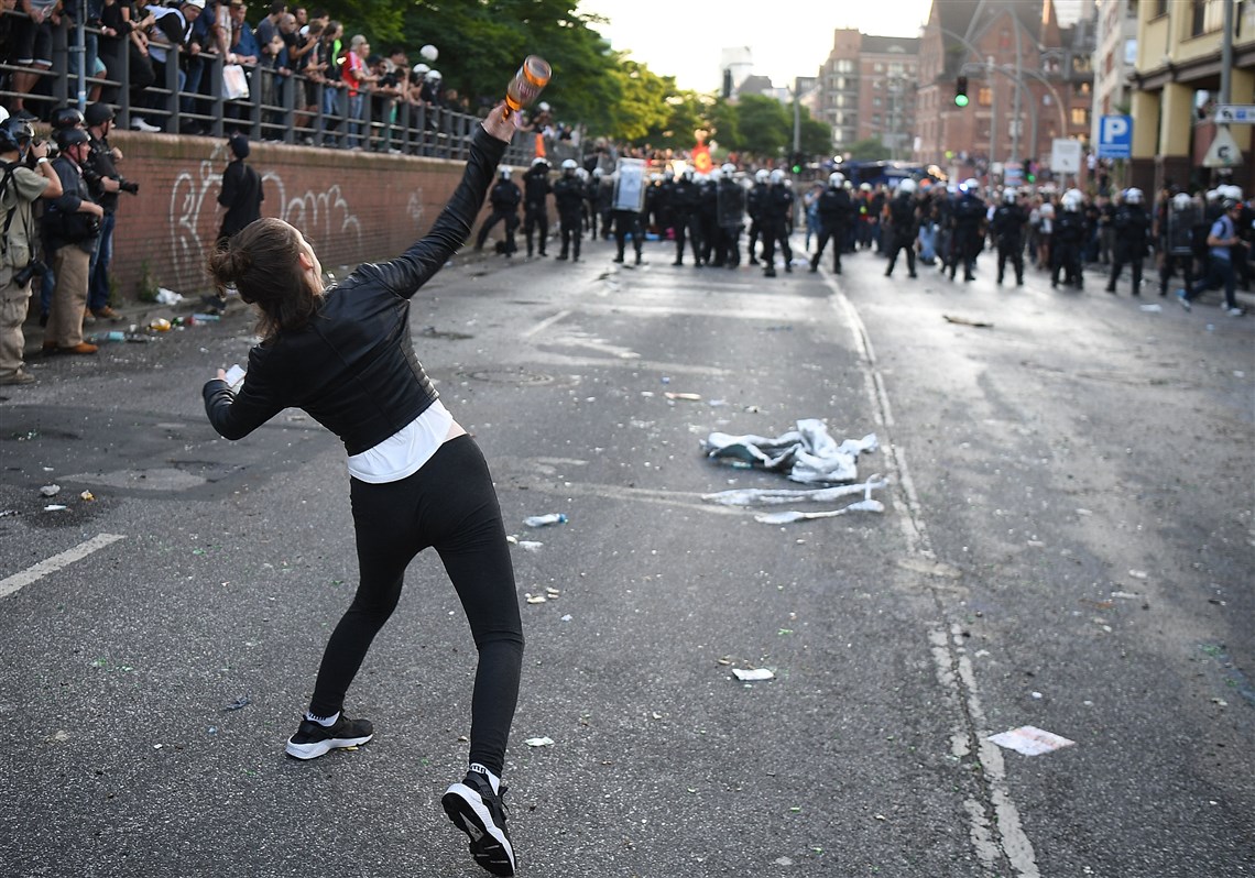 G20 und Frauen: Sie reden über Milliarden. Wir kämpfen!
