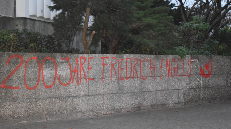 Berlin: Grafitti for 200 years of Friederich Engels
