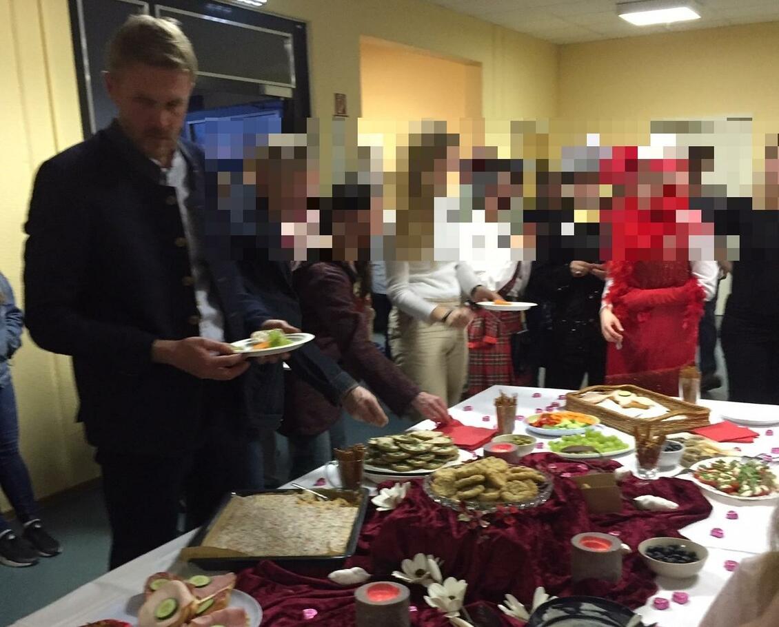 Berlin school with open arms for fascists