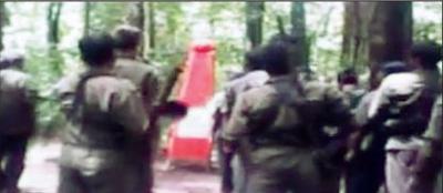 Improvisierte Sprengsätze und mehr im Volkskrieg in Indien