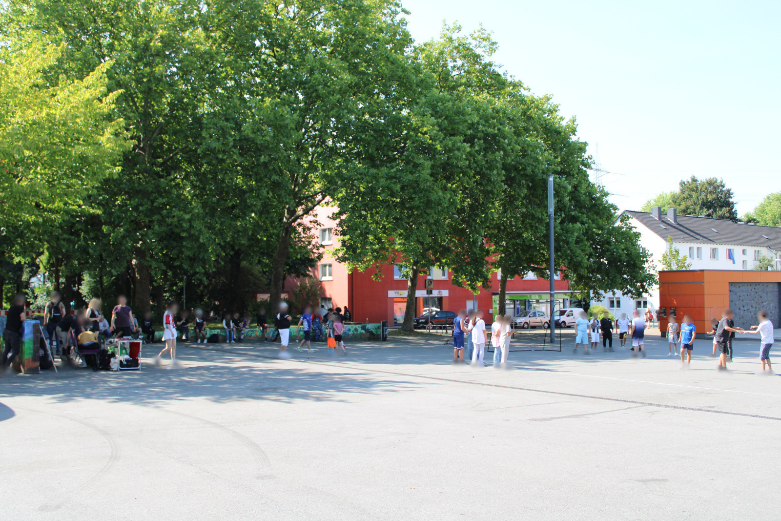 Kundgebung zum Jahrestag der Ermordung von Adel B. in Essen