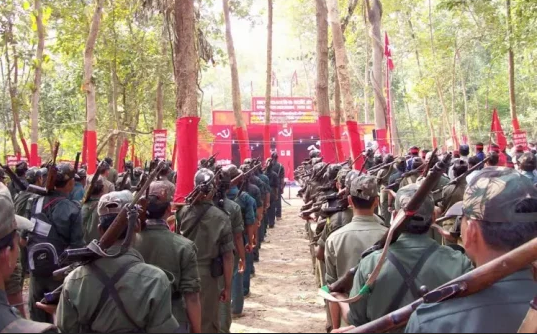 Indien: PLGA konfisziert große Menge Sprengstoff und 7000 Sprengkapseln