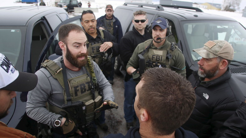 Schwarz-Weiß Sehschwäche bei Yankee-Behörden?