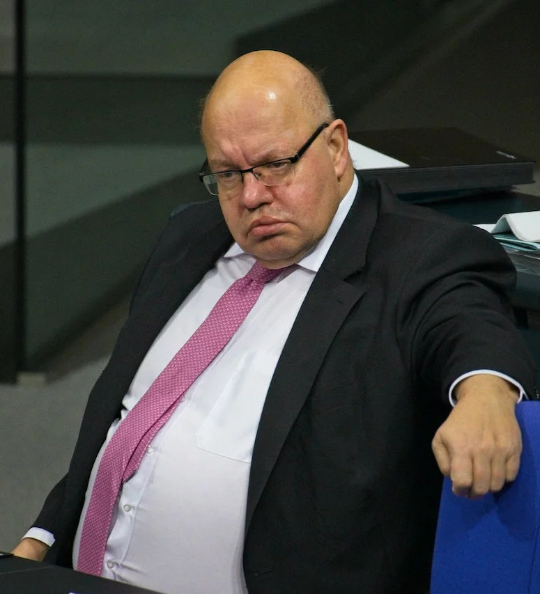 Sie machen sich die Taschen voll, mal wieder