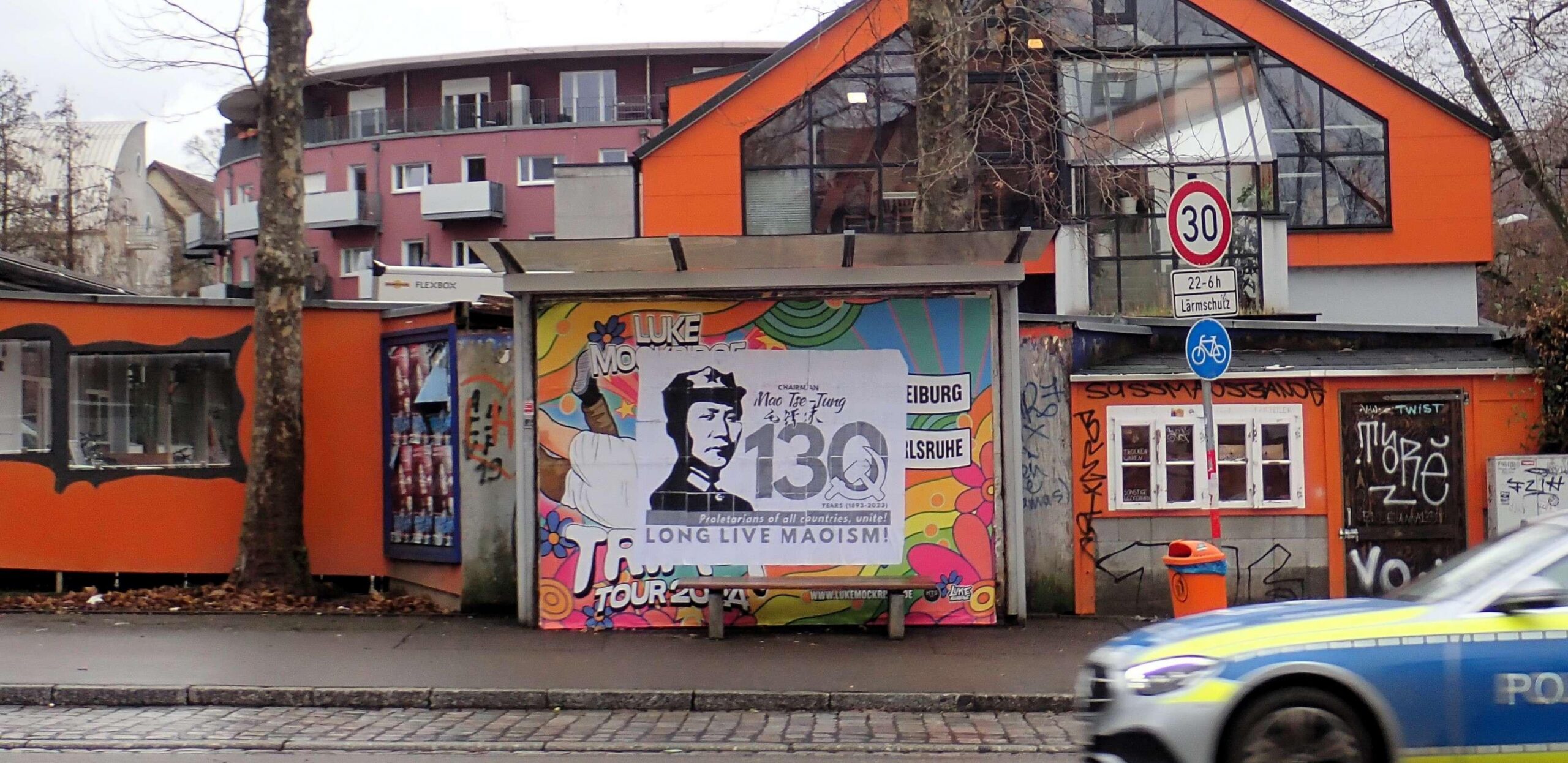 Freiburg: Dazibaos zur Feier des 130. Jahrestag der Geburt des Vorsitzenden Mao