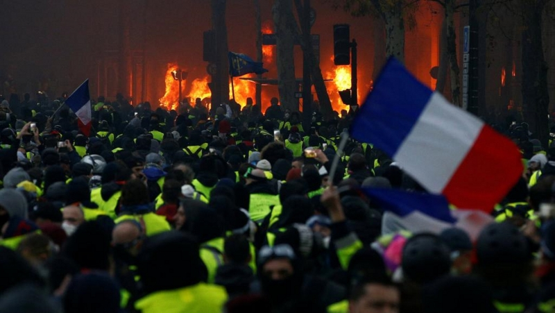 France: 50,000 ‘yellow vests’ take to the streets again