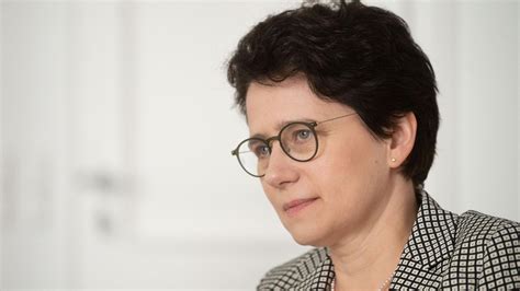 Baden-Württemberg: Justizministerin wirbt für mehr Schnellverfahren