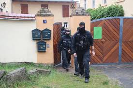 Faschistische Bewaffnung schreitet voran