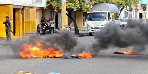 Dominikanische Republik | ﻿San Francisco de Macorís | Generalstreik und Strassenschlachten
