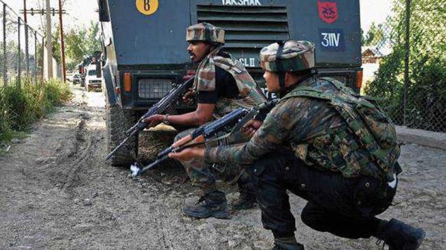 KASHMIR: High ranked colonel and four further security forces killed