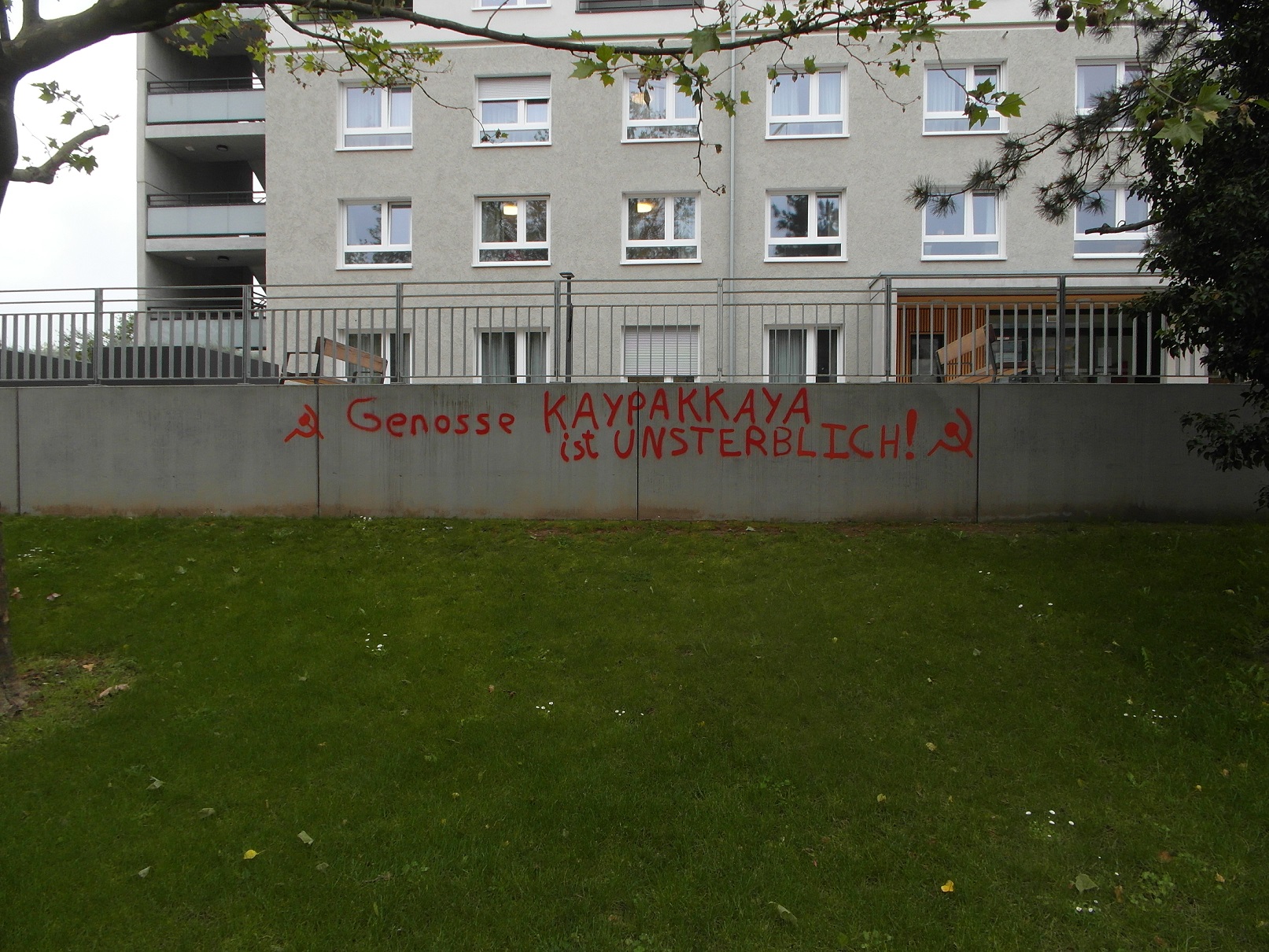 Freiburg: Graffiti on the occasion of the 48th anniversary of the murder of Ibrahim Kaypakkaya