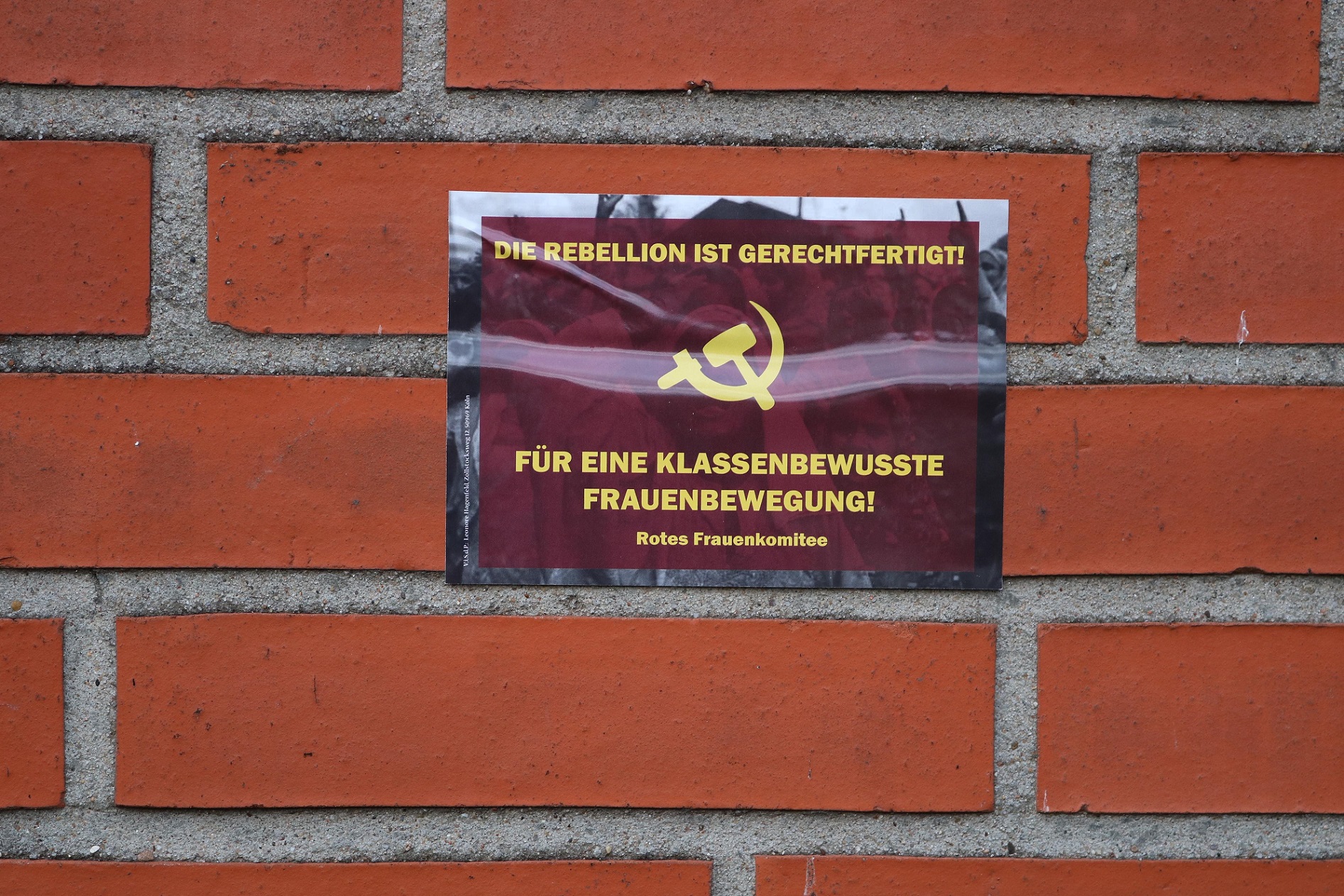 Neue Sticker des Roten Frauenkomitees