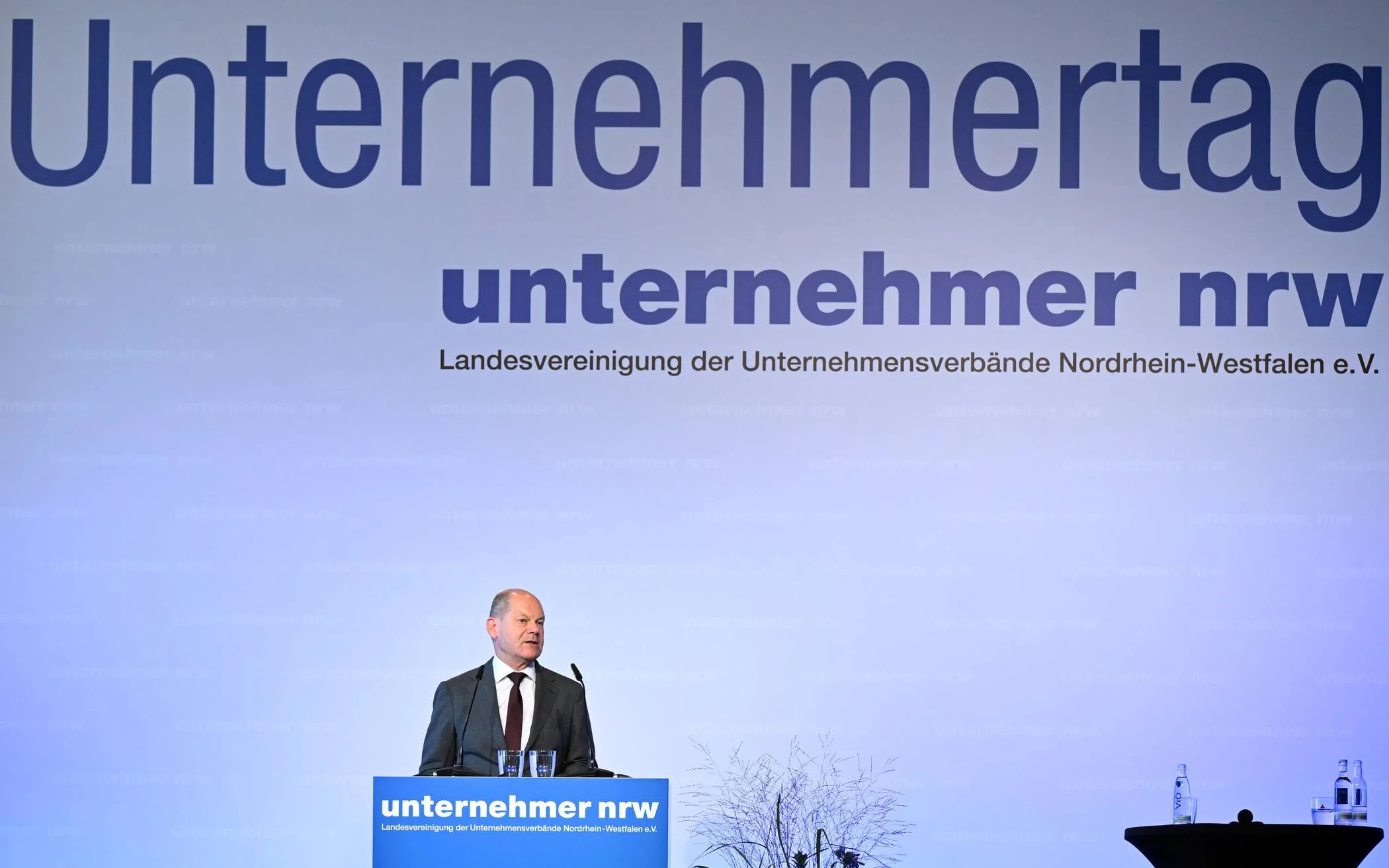 NRW: Crisis solutions at the expense of the people