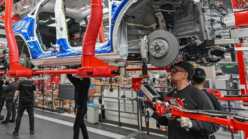 Brandenburg: Arbeitsunfälle bei der Tesla-Fabrik – Bringt man genug Geld, kommt man mit allem durch?