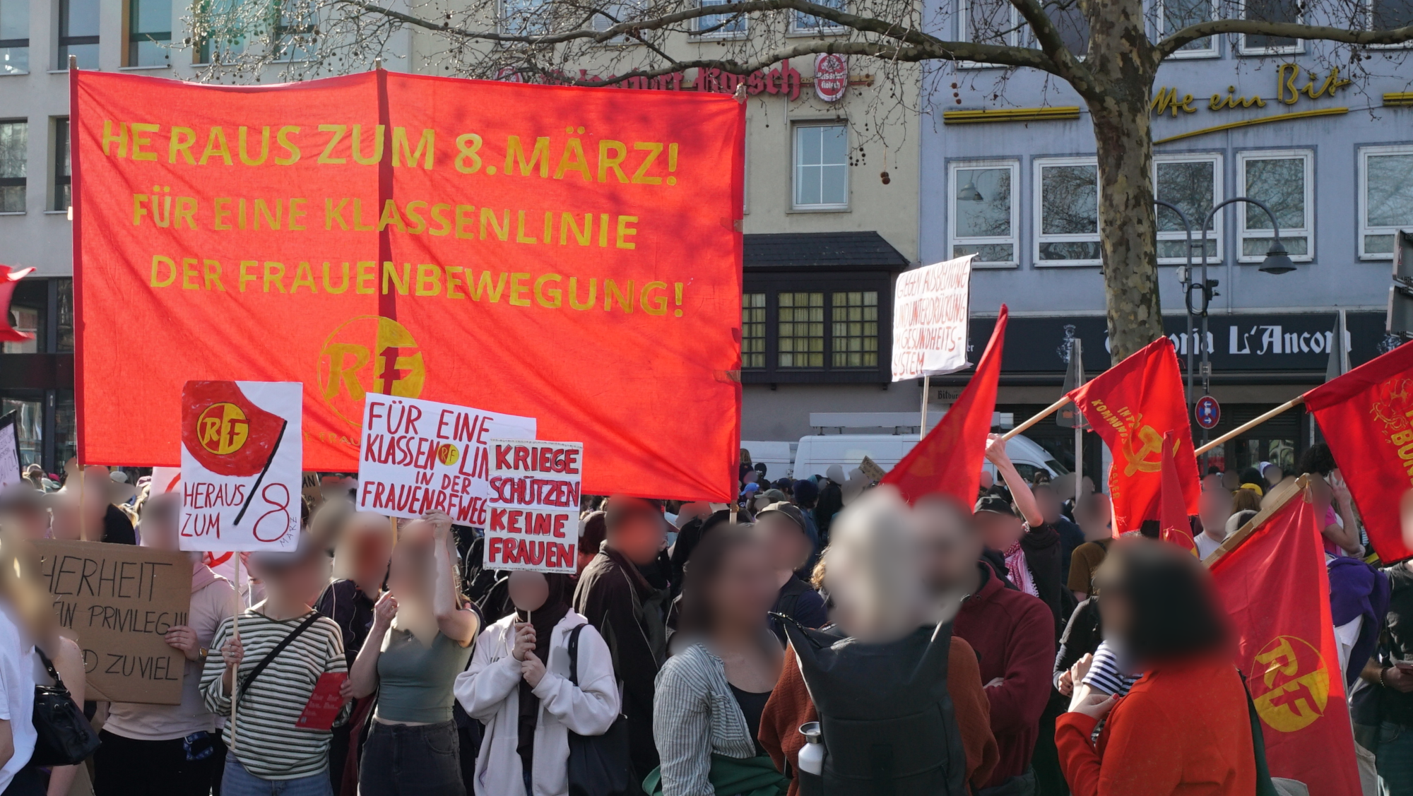 Erster Auftritt der Roten Frauenbewegung in Köln am 8. März